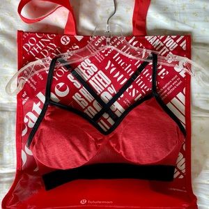 Lululemon bi-colored cross back sports bra